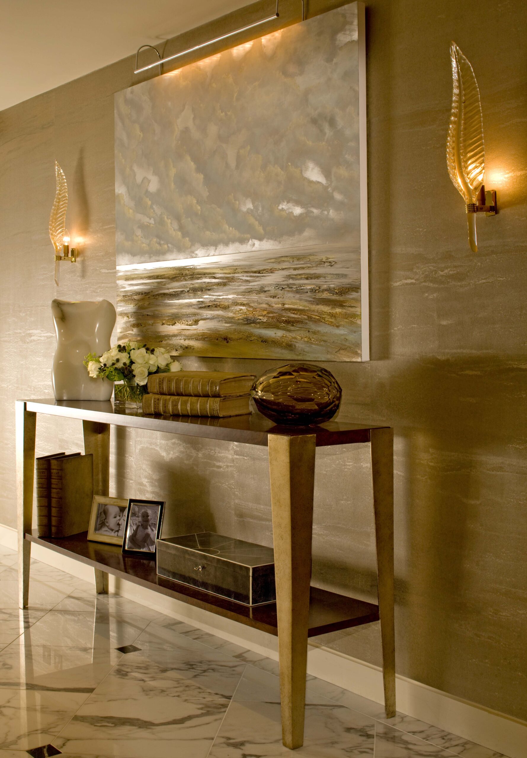 console-table-mirror-vase-branches-decorative-objects 10
