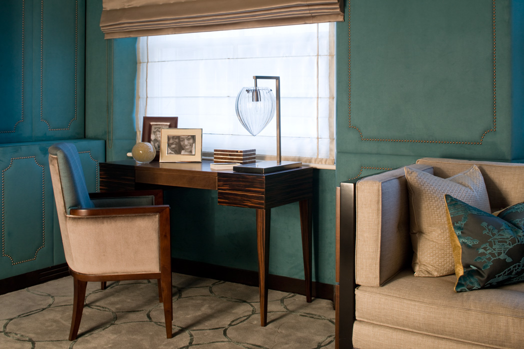 teal-wall-desk-chair-window-roman-blind-table-lamp-sofa-home-office 07