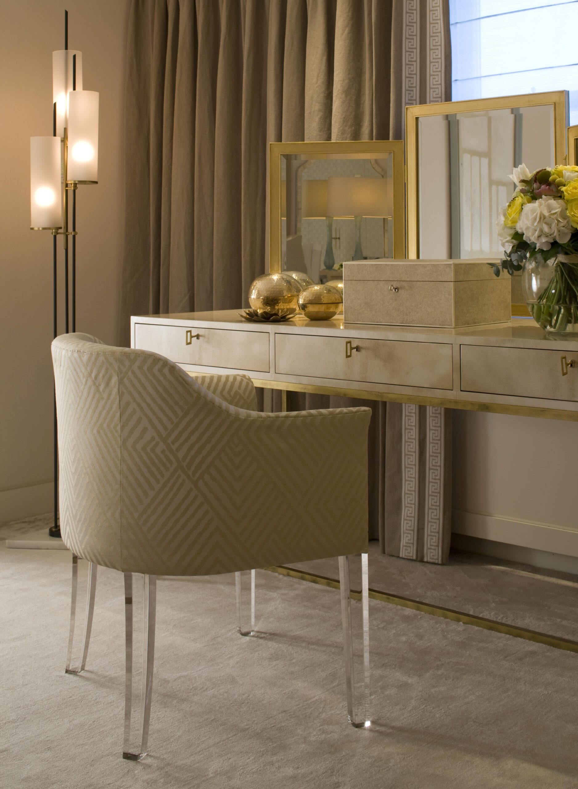 upholstered-chair-vanity-table-mirror-table-lamp-curtains-carpeted-floor- 08